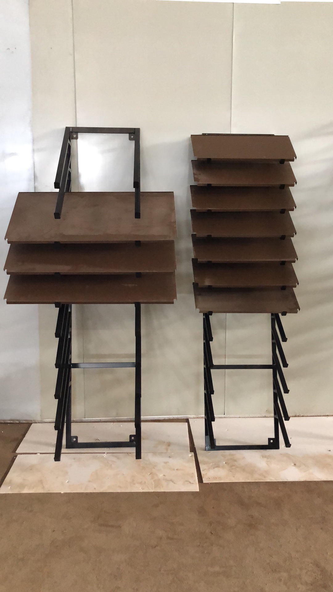 Wall-Mounted Stone Display System - Slim Profile Slab Holder for Galleries